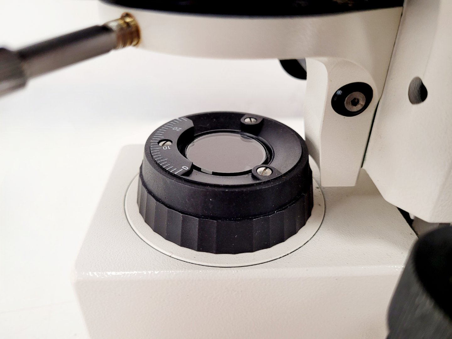 Image of Carl Zeiss Axioskop Microscope w/ 5 x Objectives,Eyepieces, Power Supply Lab