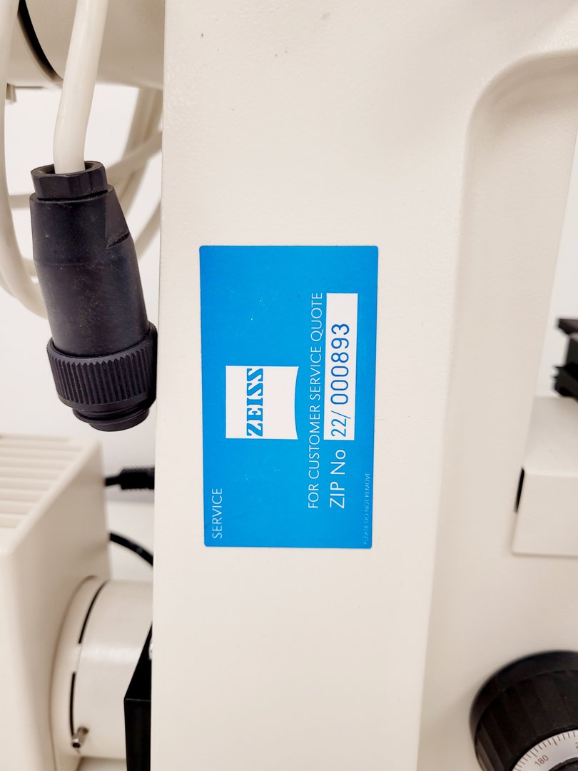 Image of Carl Zeiss Axioskop Microscope w/ 5 x Objectives,Eyepieces, Power Supply Lab