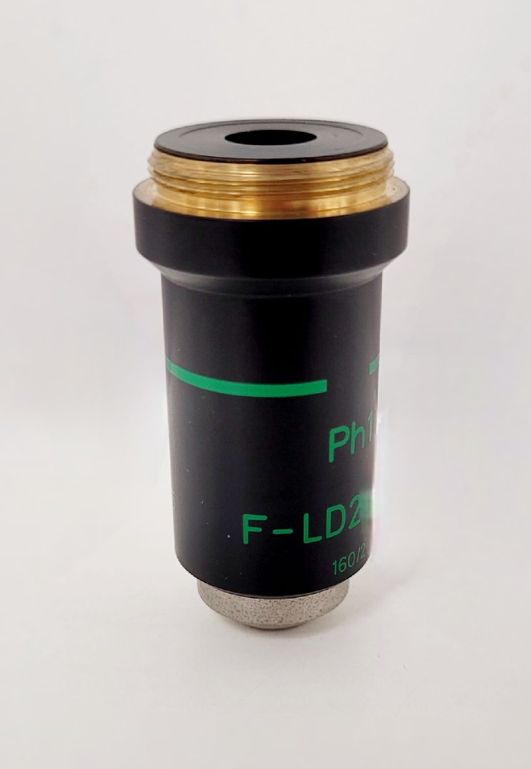 Image of Carl Zeiss Axioskop Microscope w/ 5 x Objectives,Eyepieces, Power Supply Lab