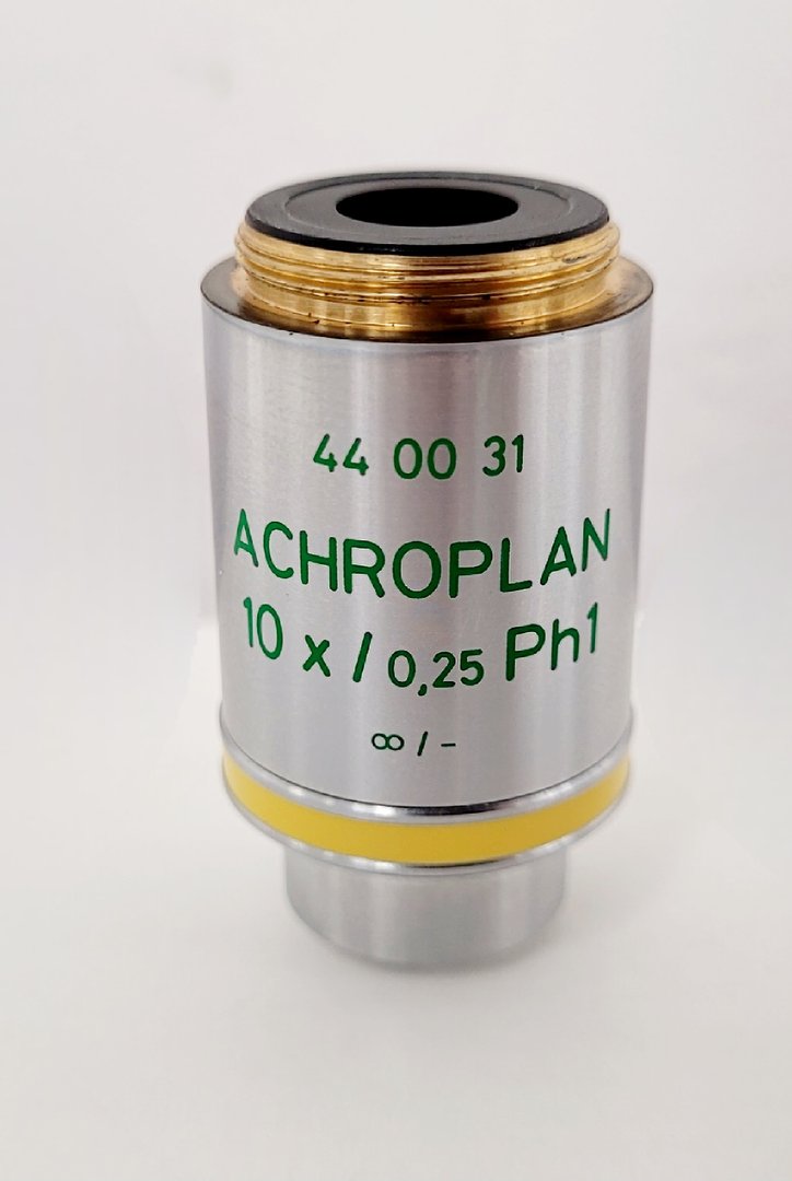 Image of Carl Zeiss Axioskop Microscope w/ 5 x Objectives,Eyepieces, Power Supply Lab