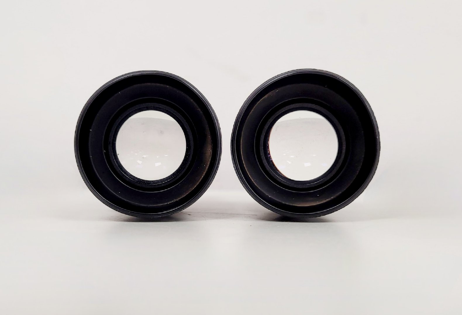 Image of Carl Zeiss Axioskop Microscope w/ 5 x Objectives,Eyepieces, Power Supply Lab