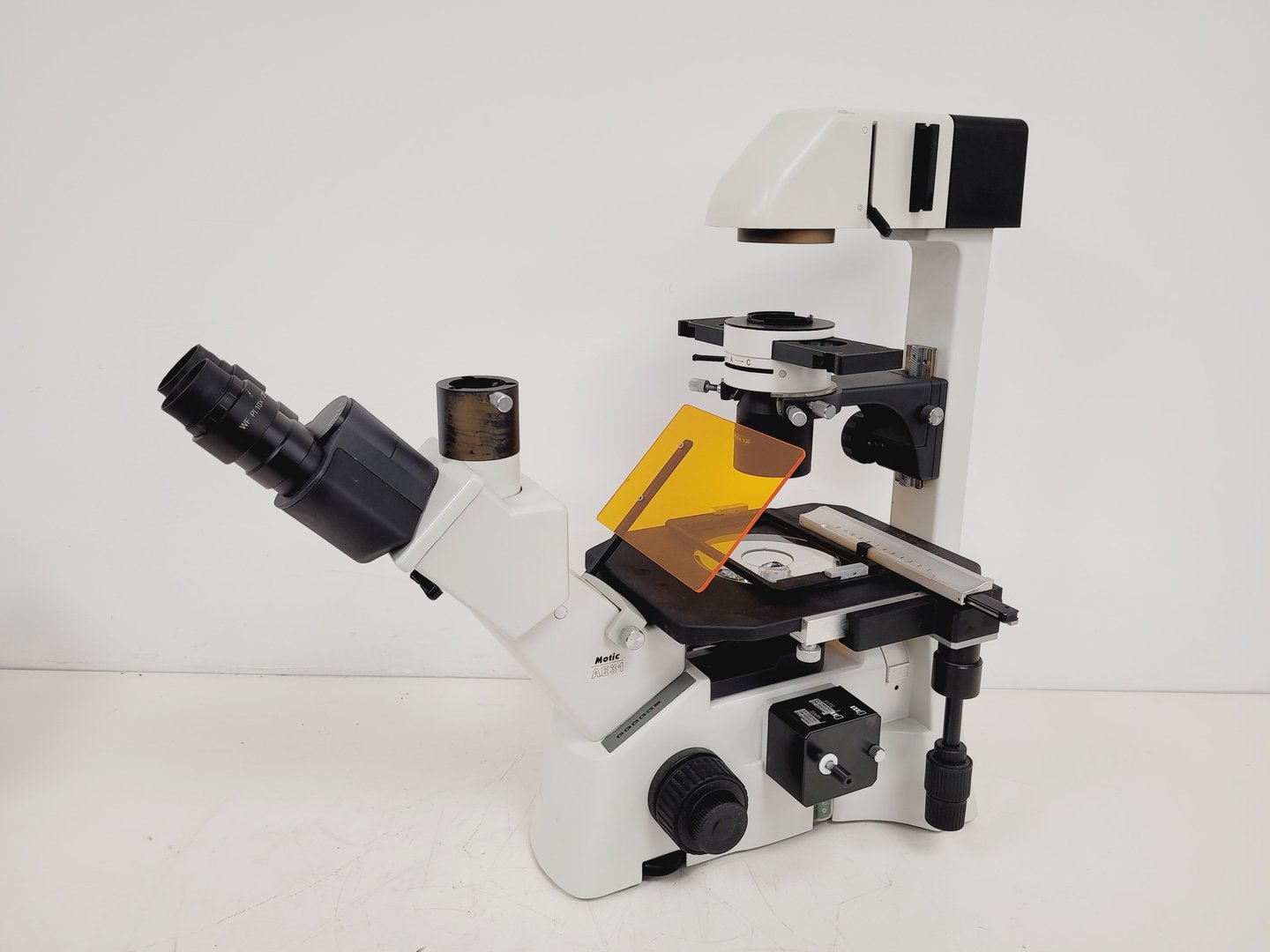 Image of Motic AE31 Series Inverted Microscope & MHG-100B Lamp Power Supply