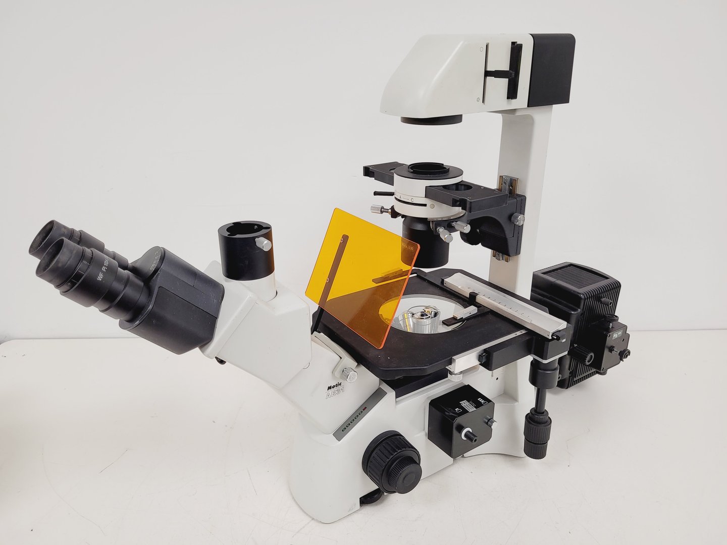 Image of Motic AE31 Series Inverted Microscope & MHG-100B Lamp Power Supply Lab