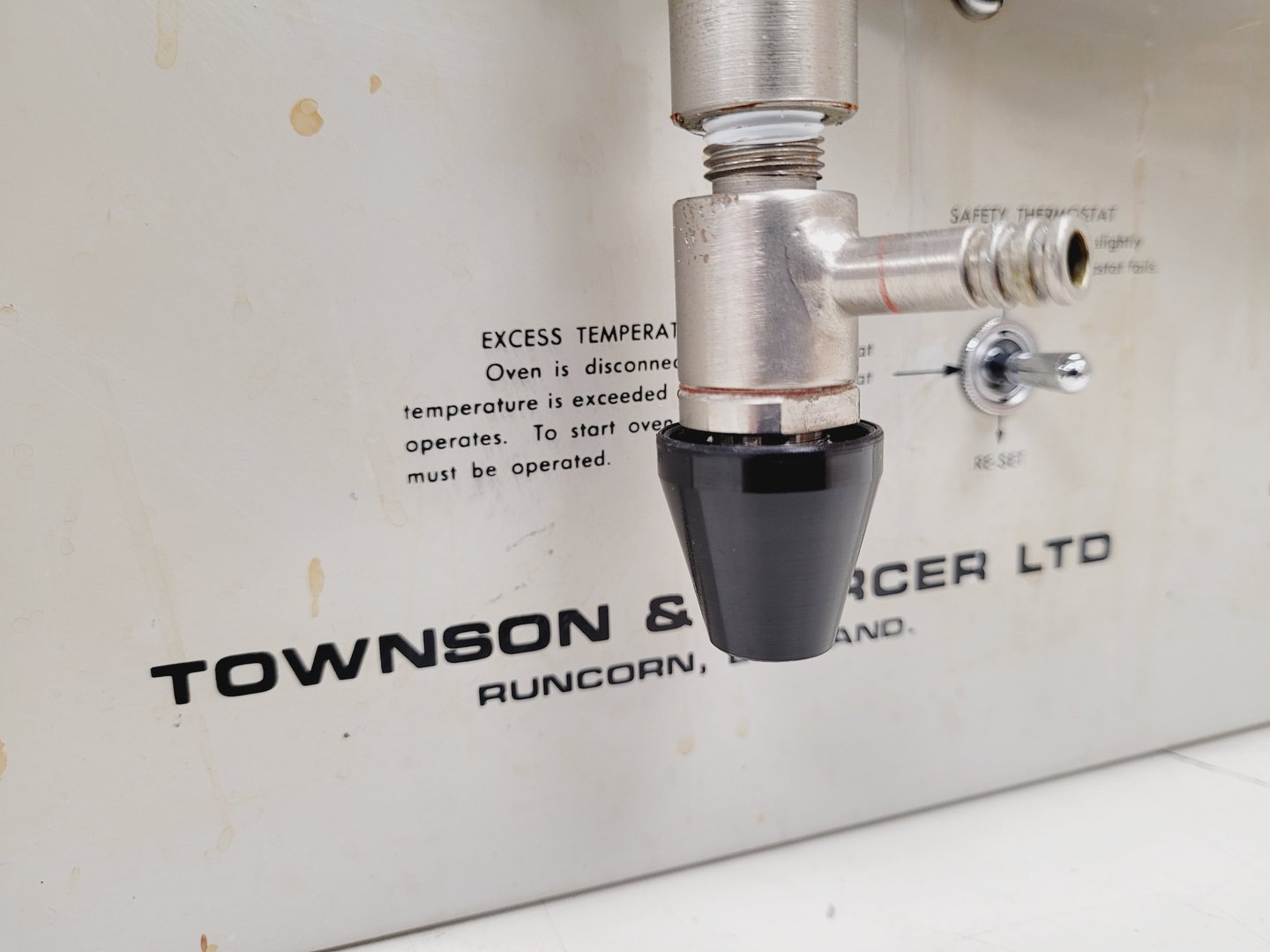 Image of Townson & Mercer Laboratory Vacuum Oven Furnace Lab