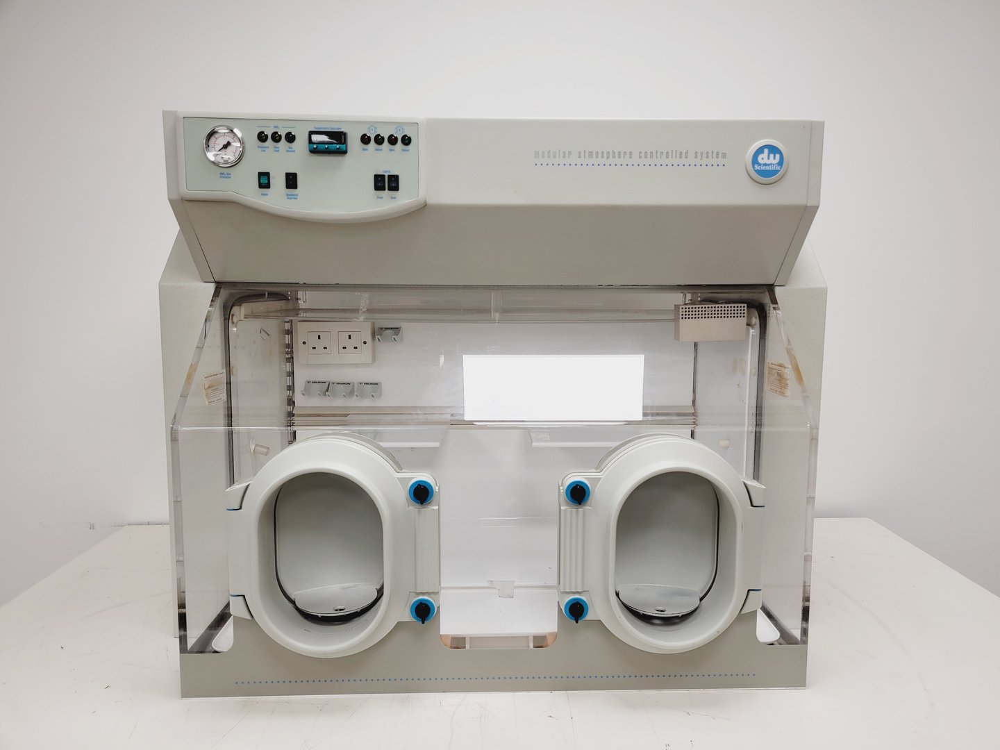 Image of DW Scientific MAC 500 Modular Atmosphere Controlled Glove Box System Lab