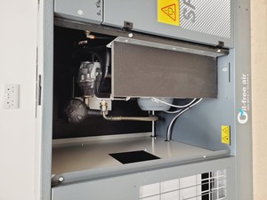 Thumbnail image of Atlas Copco SF2FF Air Compressor & Air Cylinder