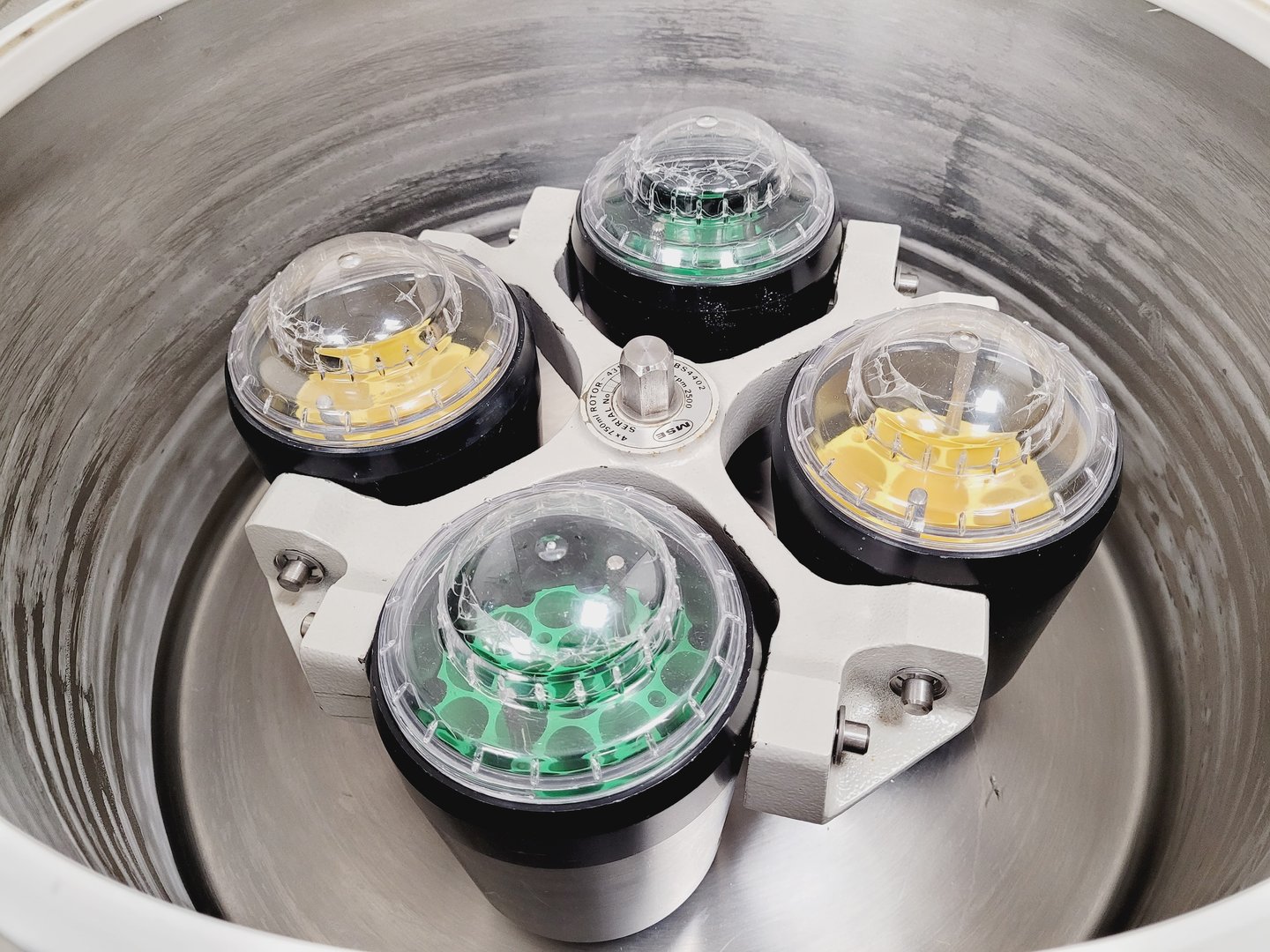 Image of MSE Mistral 3000i Laboratory Refrigerated Centrifuge with 2500rpm Rotor Lab