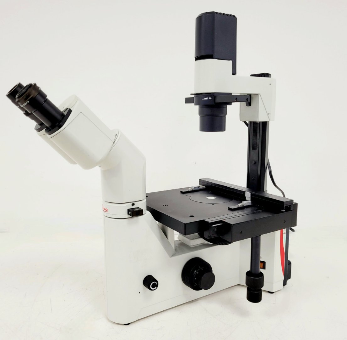 Image of Leica DMIL Inverted Microscope Type 090-135.001 with 4 x Objectives