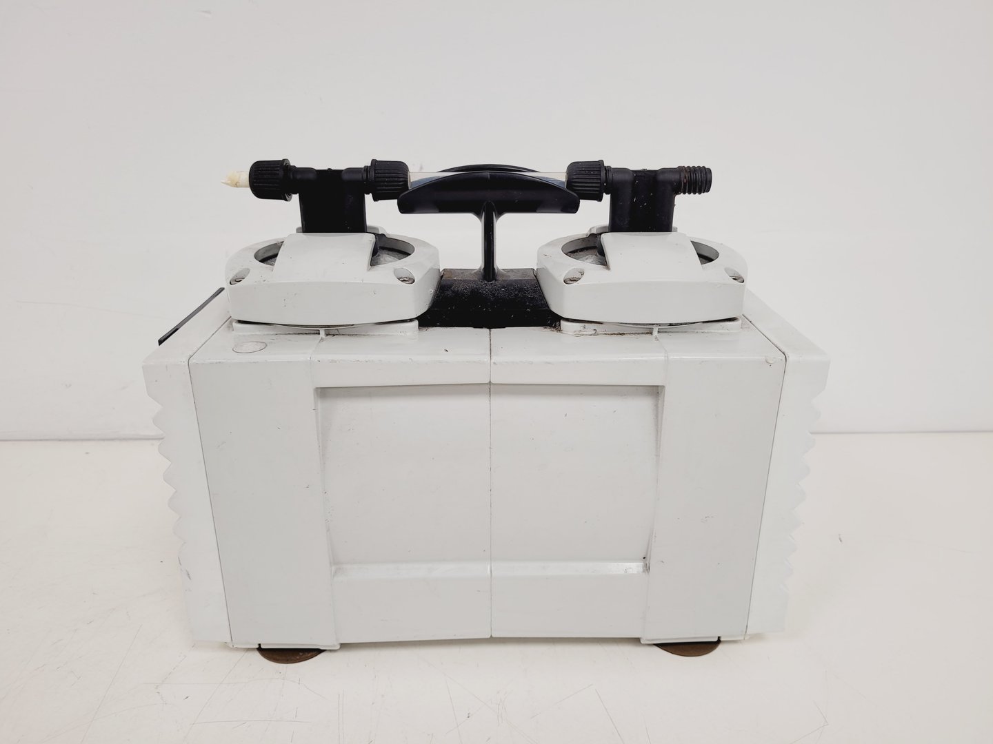 Image of Buchi Rotavapor R-200 with V-800 Controller & Vac V-500 Vaccum Pump Lab