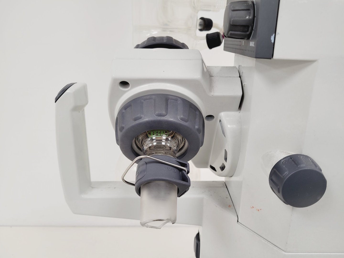 Image of Buchi Rotavapor R-200 with V-800 Controller & Vac V-500 Vaccum Pump Lab