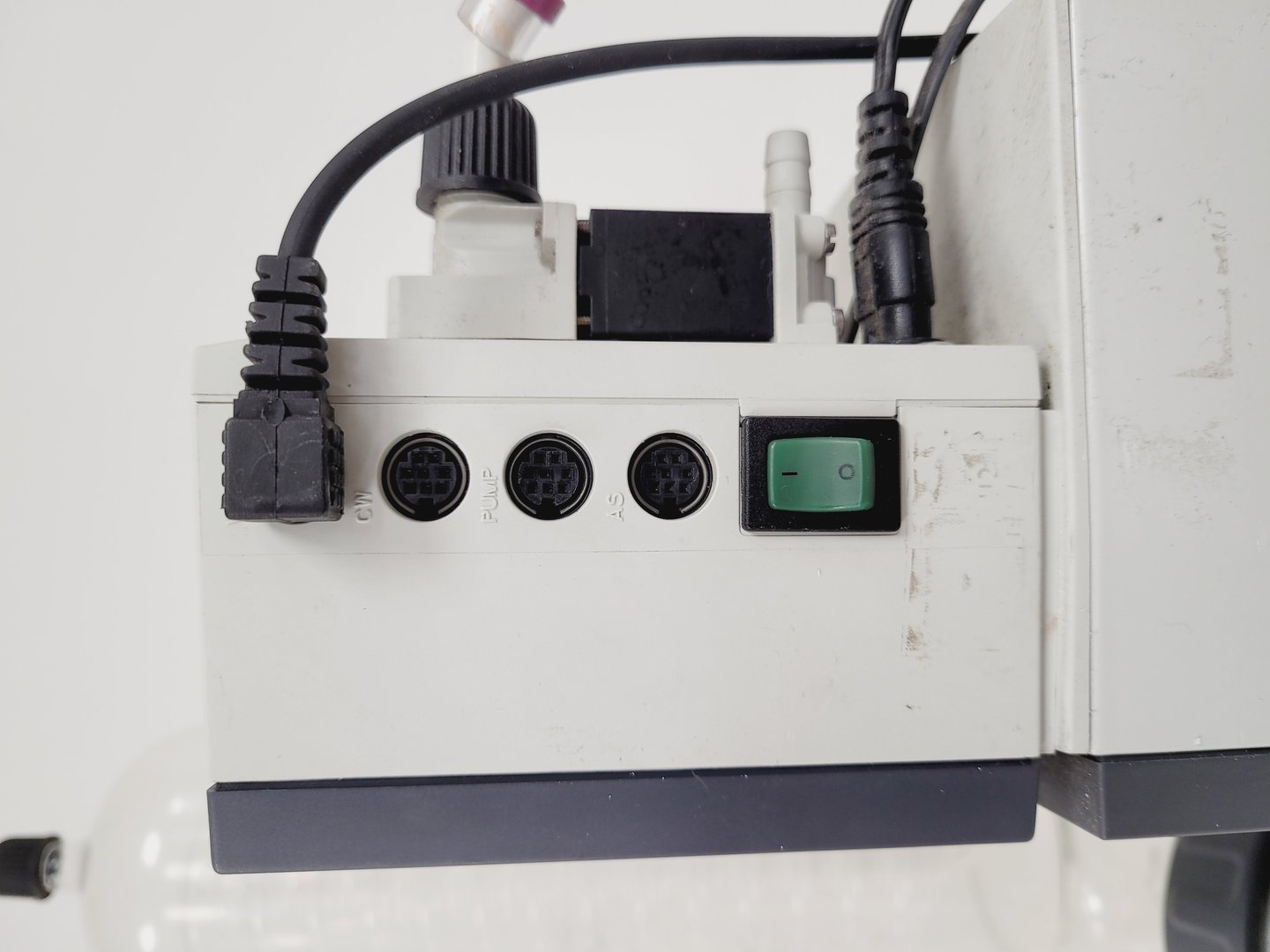 Image of Buchi Rotavapor R-200 with V-800 Controller & Vac V-500 Vaccum Pump Lab