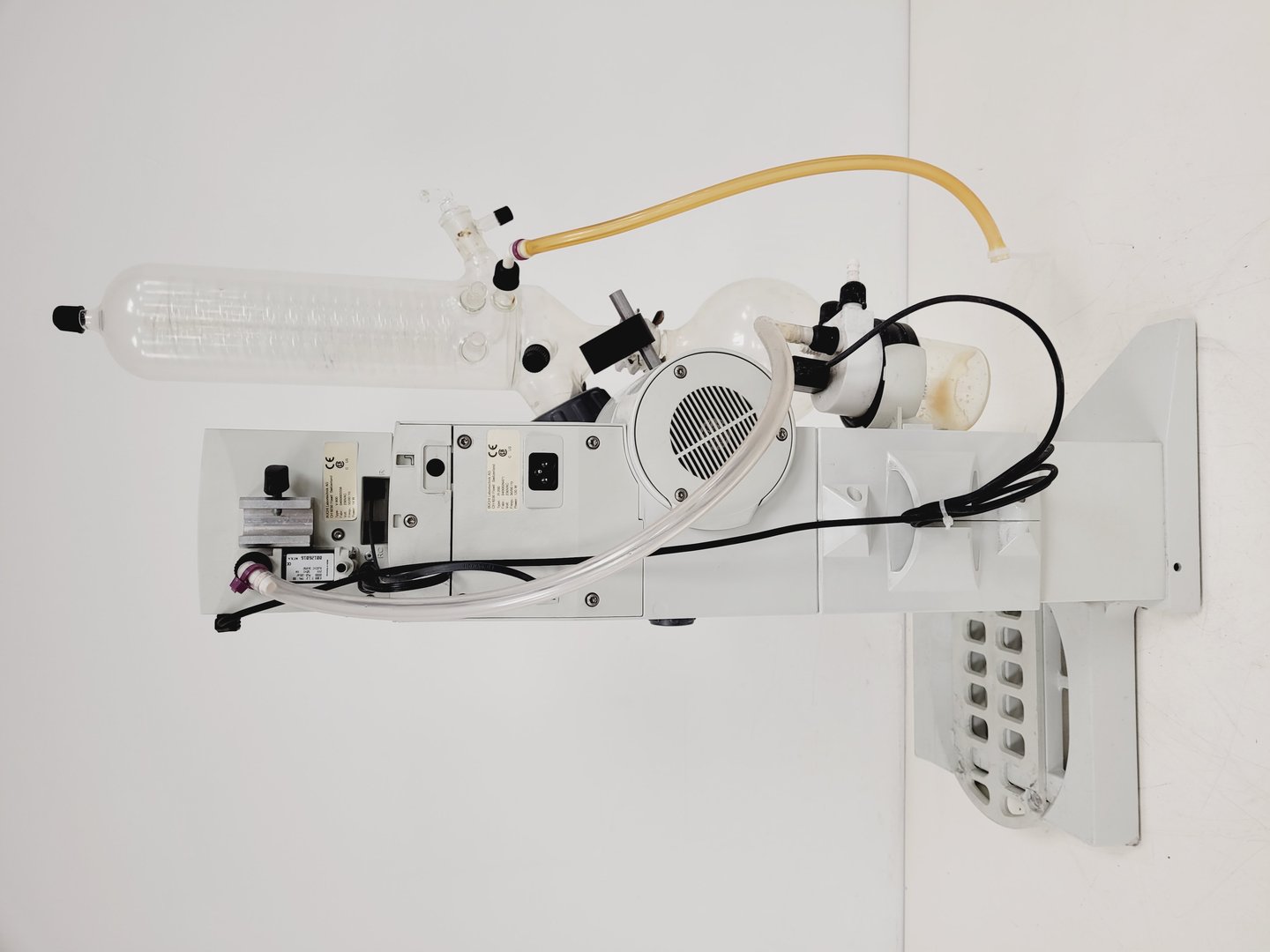 Image of Buchi Rotavapor R-200 with V-800 Controller & Vac V-500 Vaccum Pump Lab