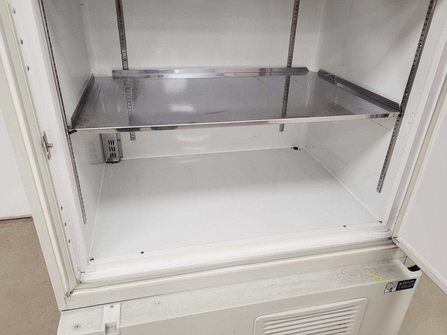 Image of Sanyo VIP Series MDF-U72V Ultra Low Temperature Freezer Lab