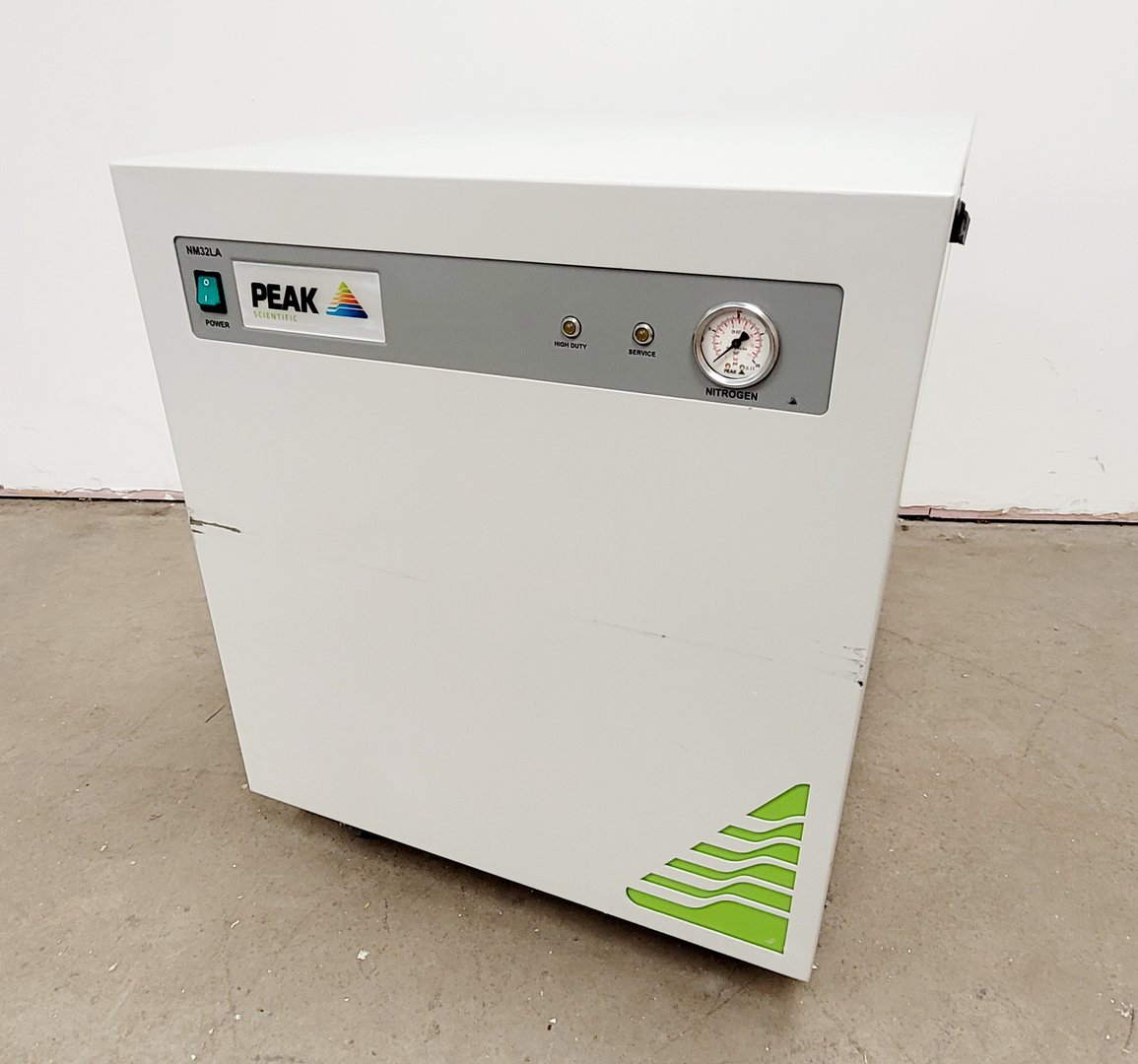 Image of Peak Scientific NM32LA Nitrogen Gas Generator Lab