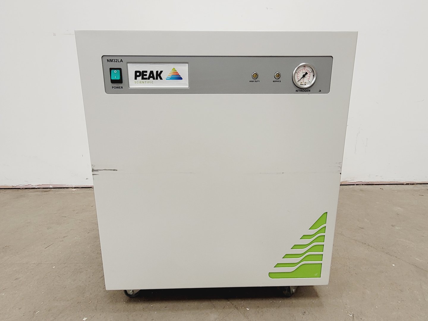 Image of Peak Scientific NM32LA Nitrogen Gas Generator Lab
