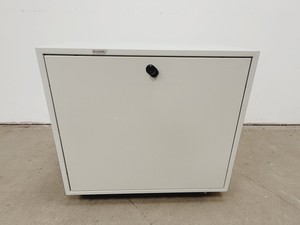 Thumbnail image of Peak Scientific NM32LA Nitrogen Gas Generator Lab