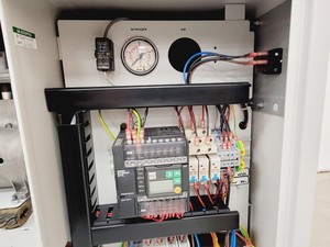 Thumbnail image of Peak Scientific NM32LA Nitrogen Gas Generator Lab