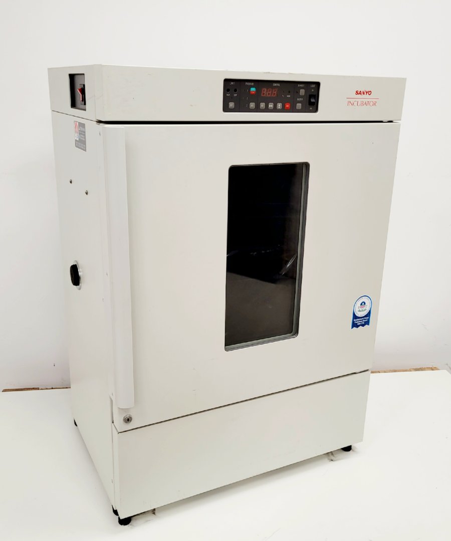 Image of Sanyo MIR-153 Refrigerated Laboratory Incubator Lab