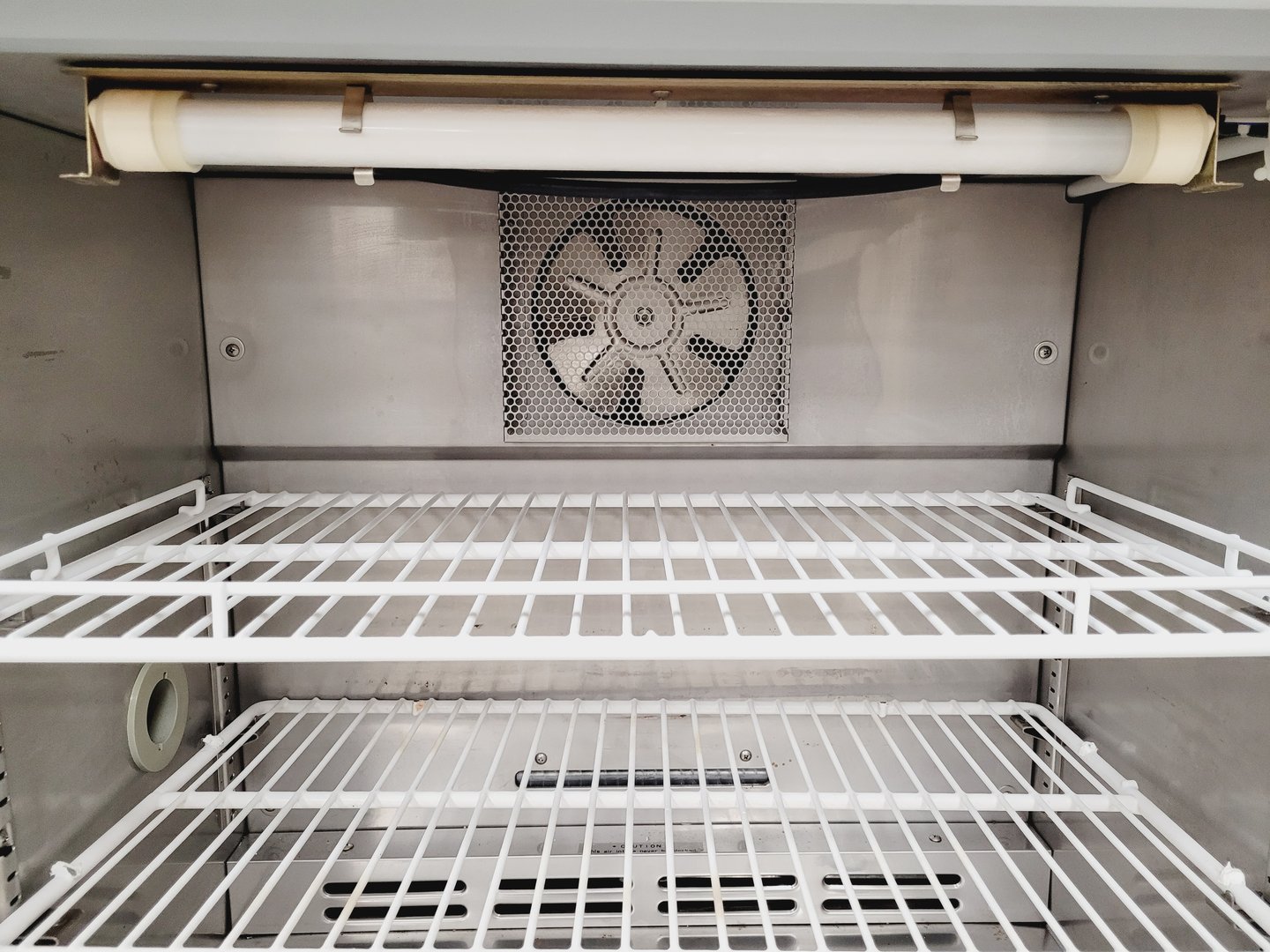 Image of Sanyo MIR-153 Refrigerated Laboratory Incubator Lab