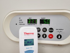 Thumbnail image of Sanyo MCO-20AIC CO2 Laboratory Incubator Lab