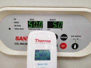Thumbnail image of Sanyo MCO-20AIC CO2 Laboratory Incubator Lab
