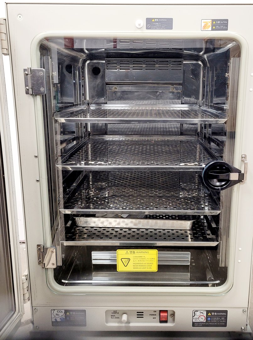 Image of Sanyo CO2 Laboratory Incubator MCO-18AIC UV IR Lab