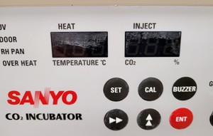 Thumbnail image of Sanyo CO2 Laboratory Incubator MCO-18AIC UV IR Lab