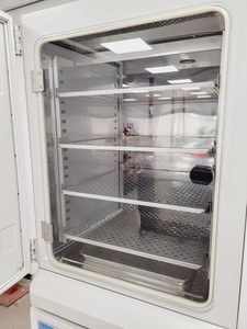 Thumbnail image of Sanyo CO2 Laboratory Incubator Double Stack MCO-17AIC MCO-17AI Lab