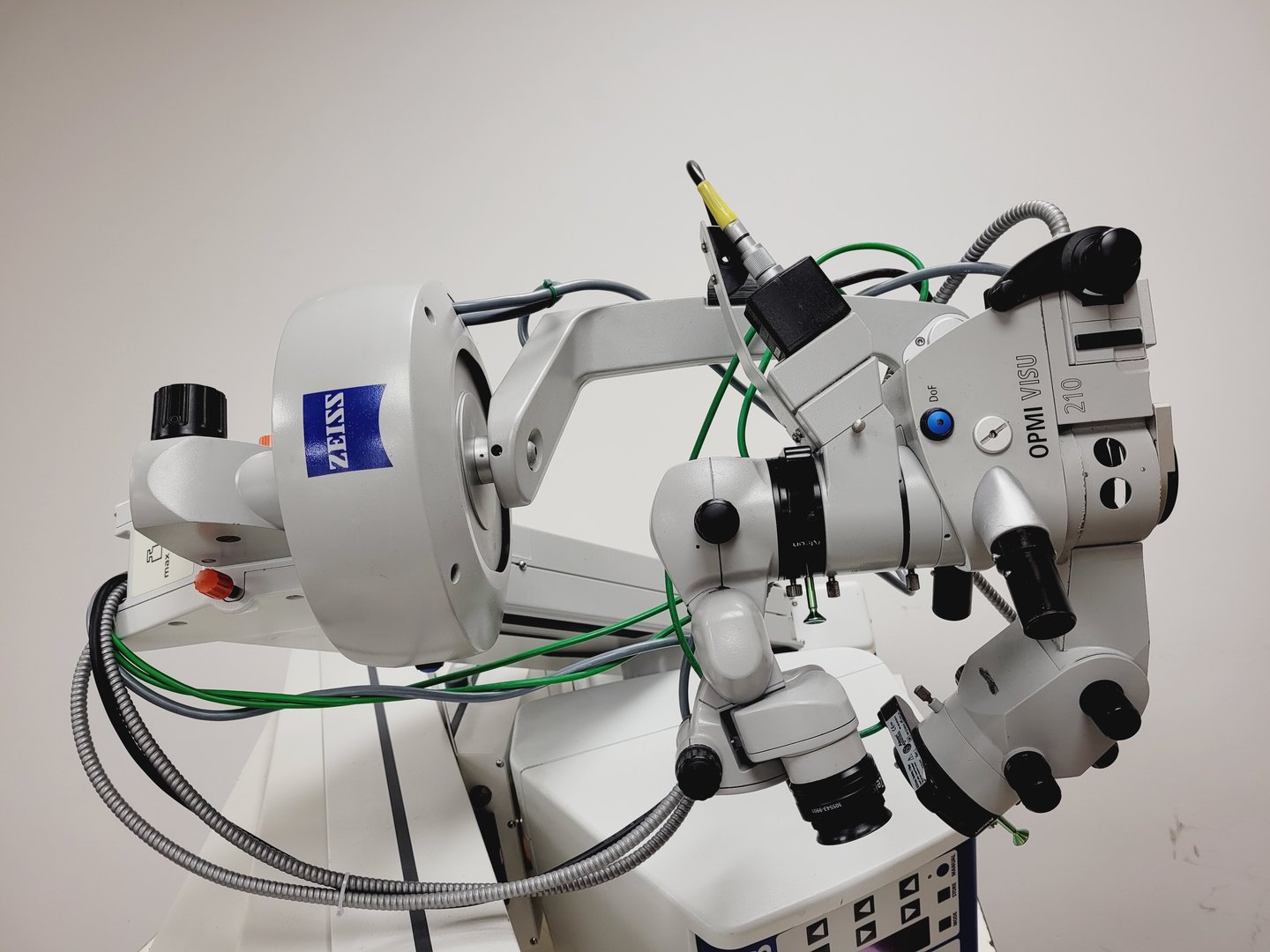 Image of Carl Zeiss OPMI VISU 210 S8 Surgical Microscope Lab