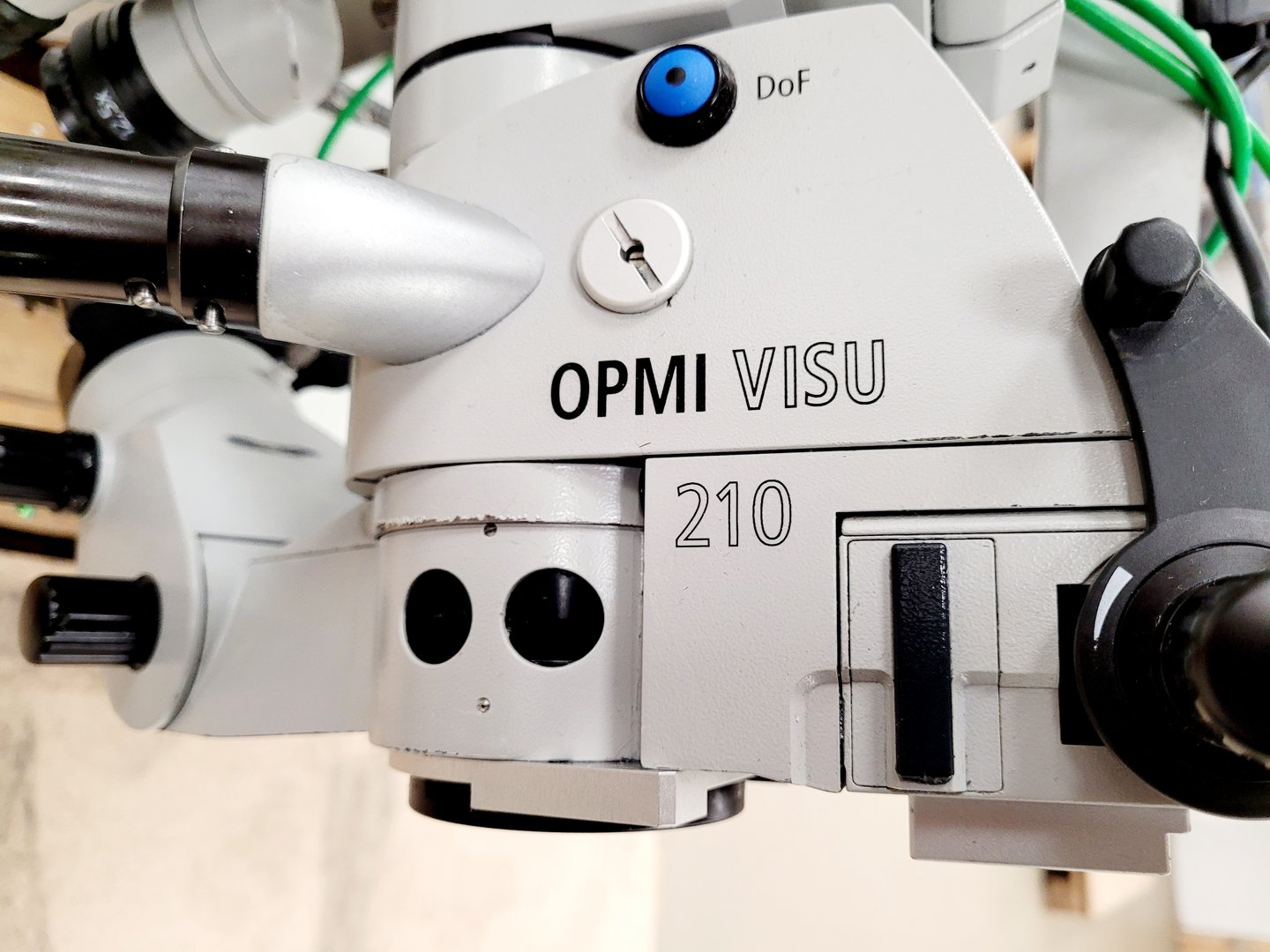 Image of Carl Zeiss OPMI VISU 210 S8 Surgical Microscope Lab