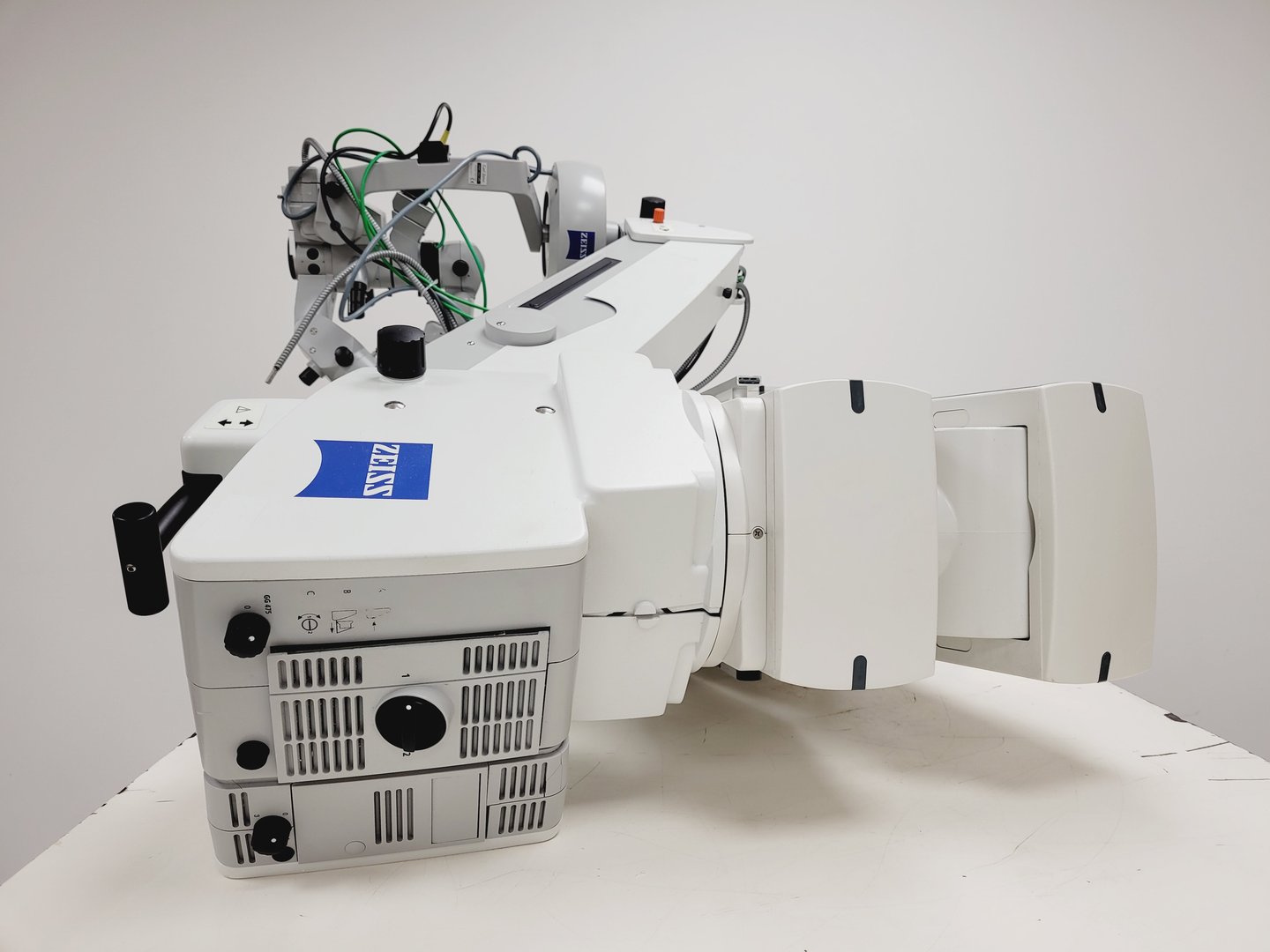 Image of Carl Zeiss OPMI VISU 210 S8 Surgical Microscope Lab