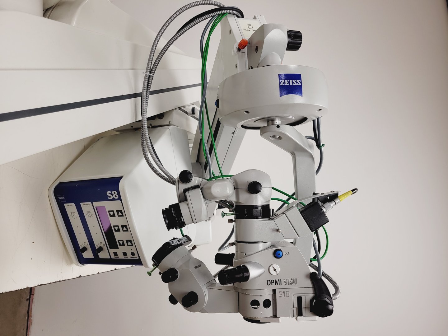 Image of Carl Zeiss OPMI VISU 210 S8 Surgical Microscope Lab