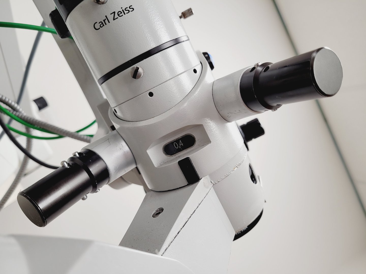 Image of Carl Zeiss OPMI VISU 210 S8 Surgical Microscope Lab