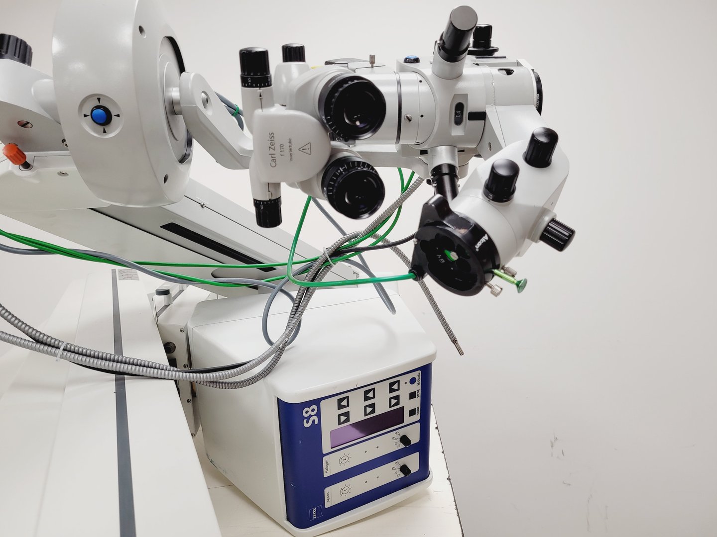 Image of Carl Zeiss OPMI VISU 210 S8 Surgical Microscope Lab