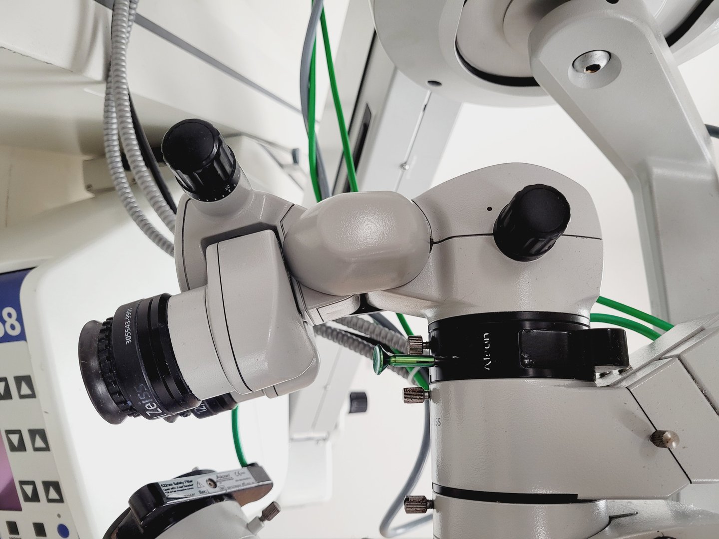 Image of Carl Zeiss OPMI VISU 210 S8 Surgical Microscope Lab