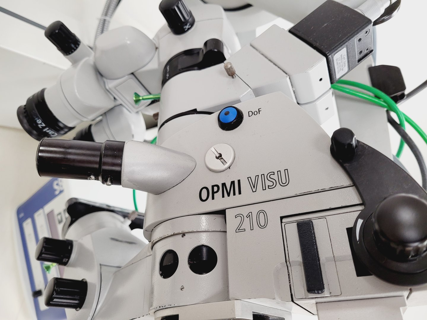 Image of Carl Zeiss OPMI VISU 210 S8 Surgical Microscope Lab