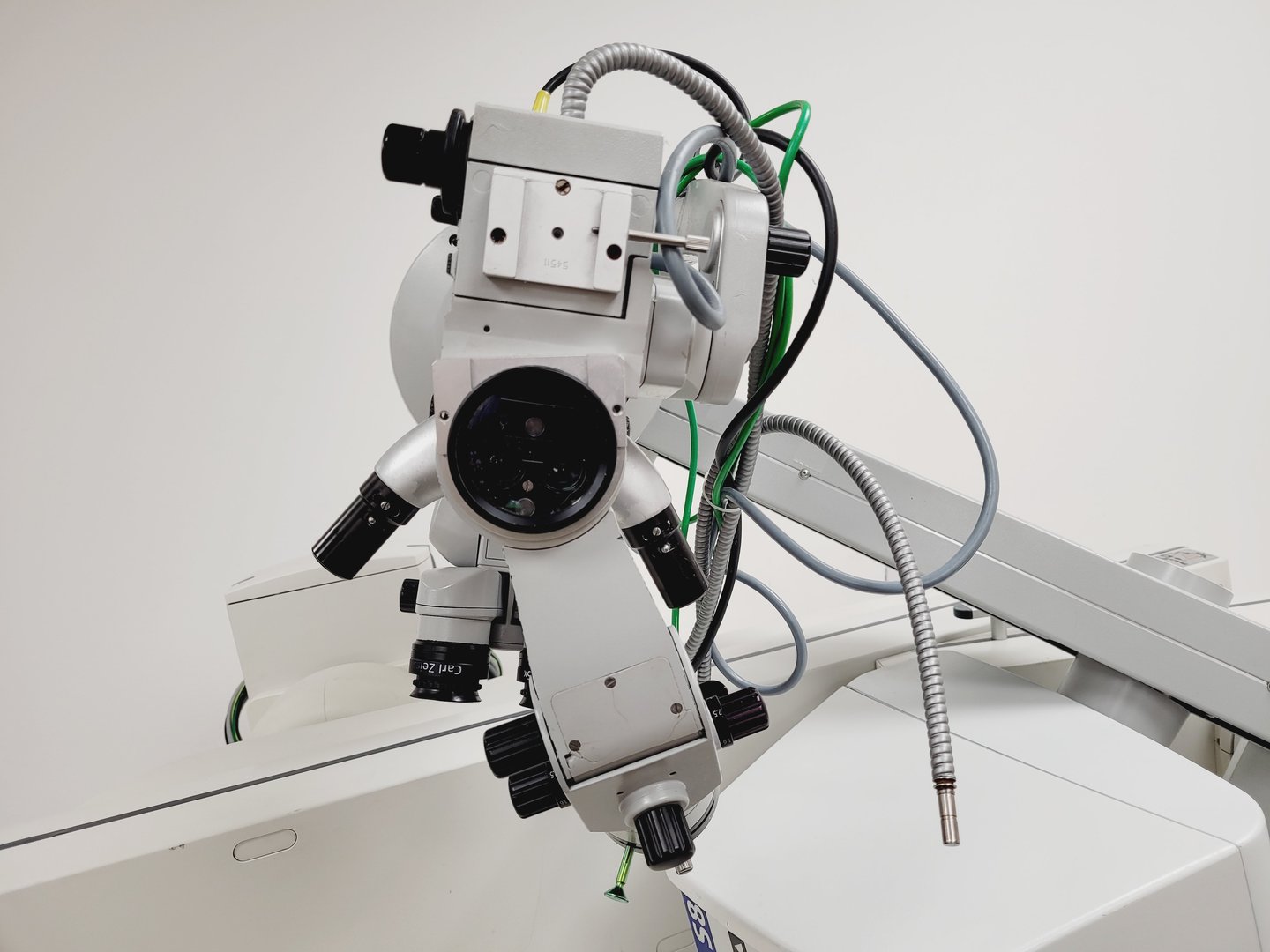 Image of Carl Zeiss OPMI VISU 210 S8 Surgical Microscope Lab