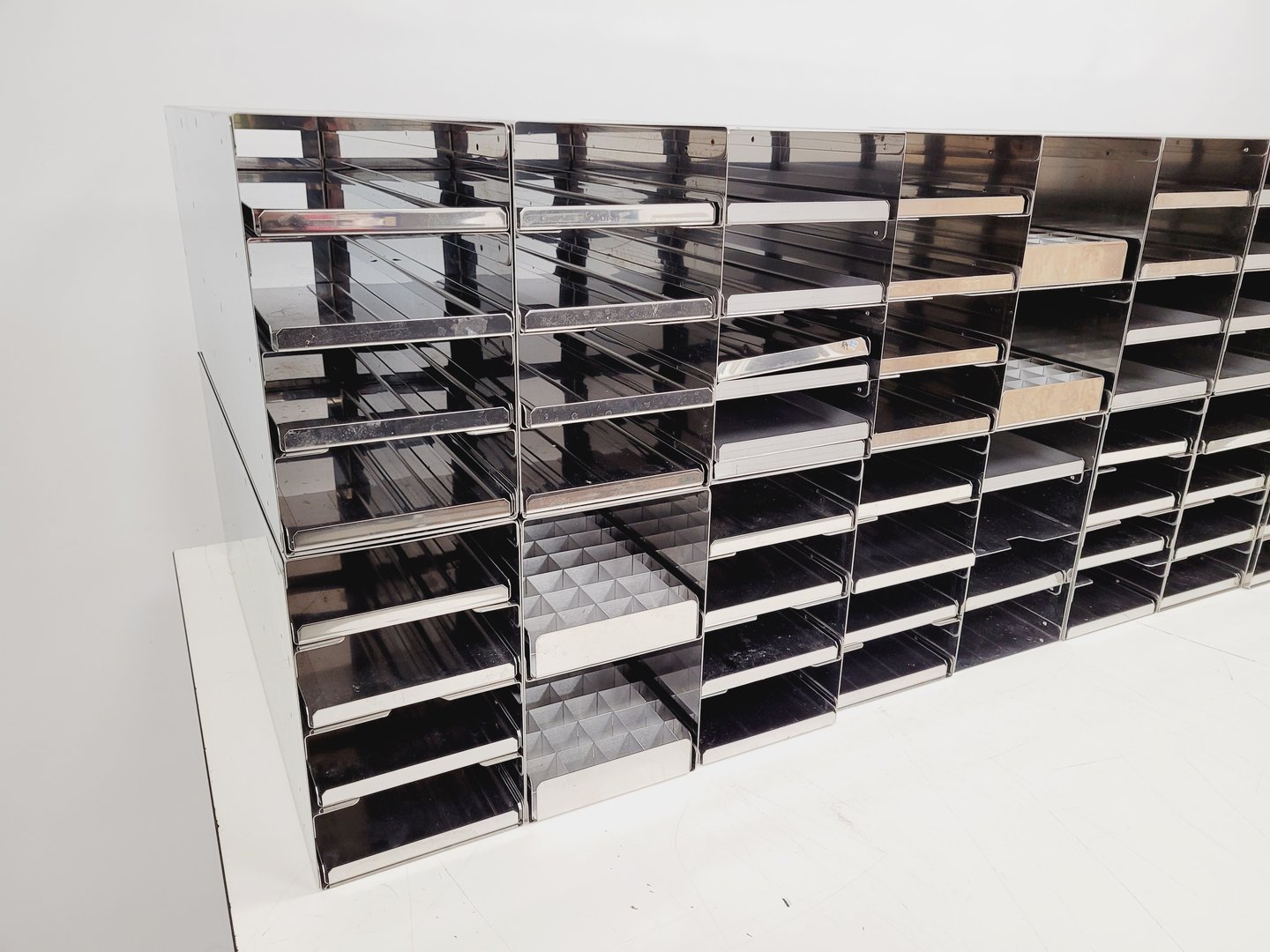 Image of 24 x Units of Ultra-Low Temperature Freezer Racking ULT - L56 W14.5 H24cm Lab