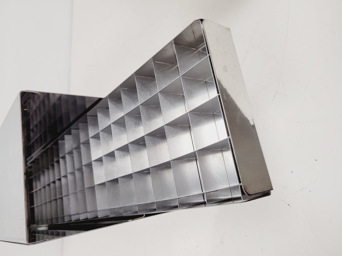 Image of 24 x Units of Ultra-Low Temperature Freezer Racking ULT - L56 W14.5 H24cm Lab