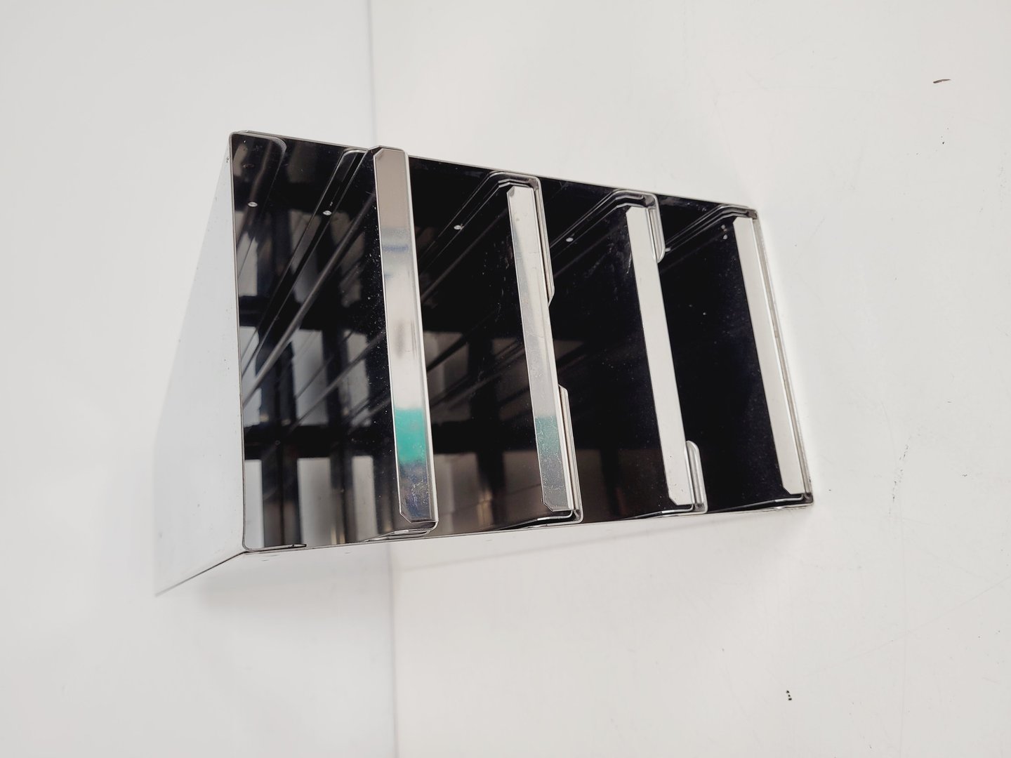 Image of 24 x Units of Ultra-Low Temperature Freezer Racking ULT - L56 W14.5 H24cm Lab