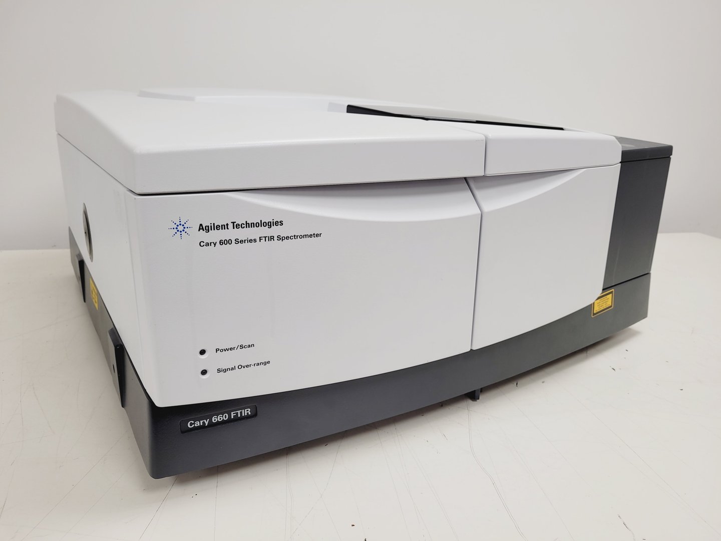 Image of Agilent Technologies Cary 600 Series 660 FTIR Spectrometer Lab Spares/Repairs