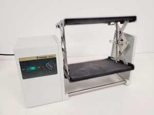 Thumbnail image of Heidolph REAX 2 Shaker Mixer with Universal Adaptor Lab
