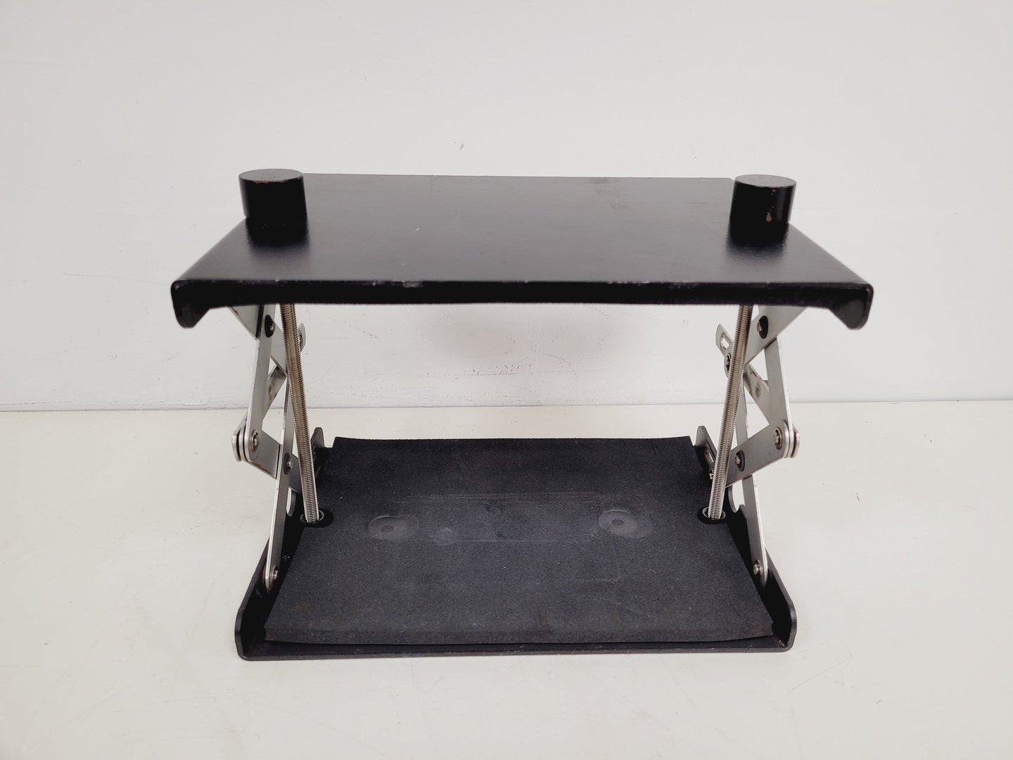 Image of Heidolph REAX 2 Shaker Mixer with Universal Adaptor Lab