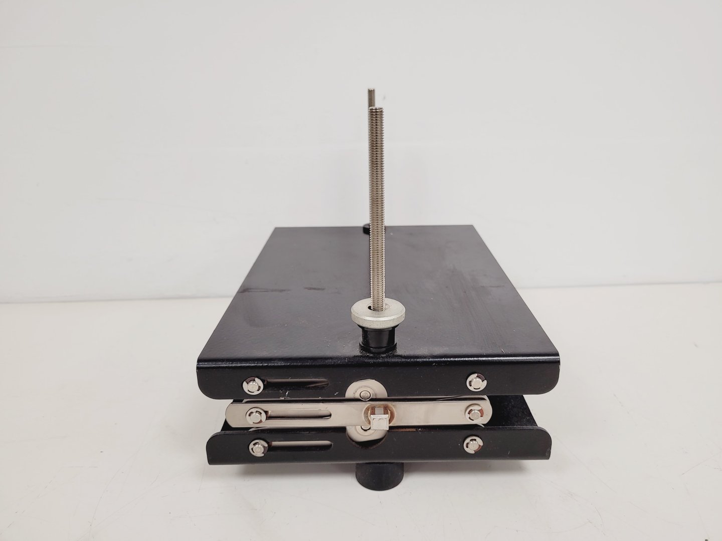 Image of Heidolph REAX 2 Shaker Mixer with Universal Adaptor Lab
