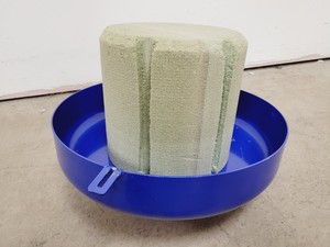 Thumbnail image of Statebourne Bio Rack Liquid Nitrogen Dewar Lab