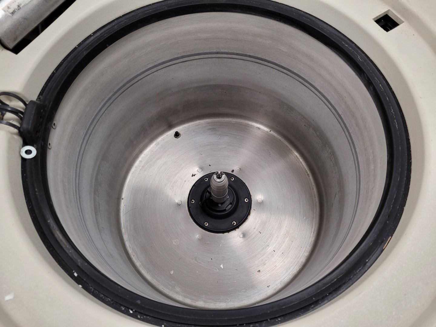 Image of Beckman Avanti Model J-25 I Refrigerated Centrifuge Lab