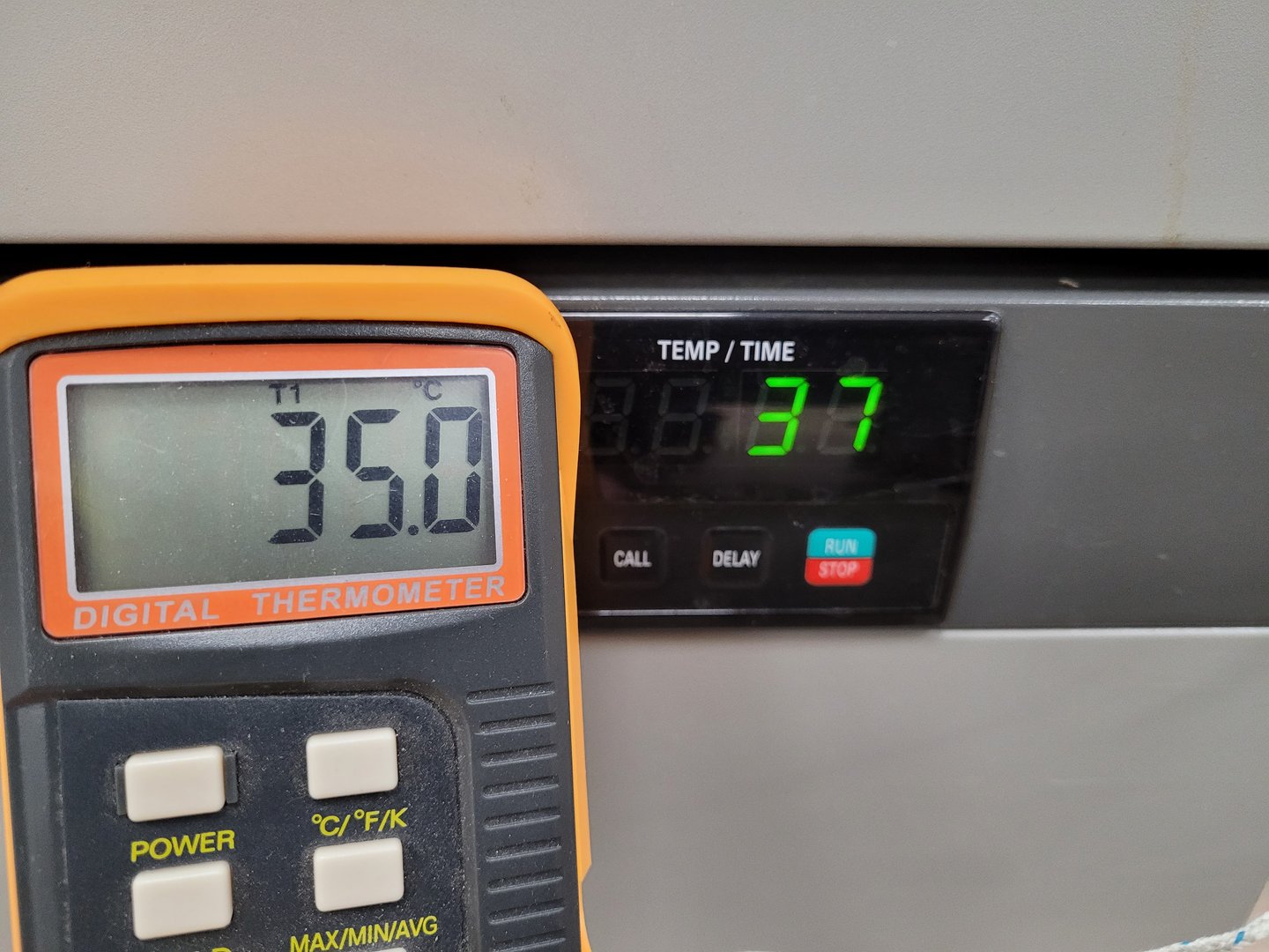 Image of Sanyo MOV-212 Dry Heat Laboratory Convection Oven Lab