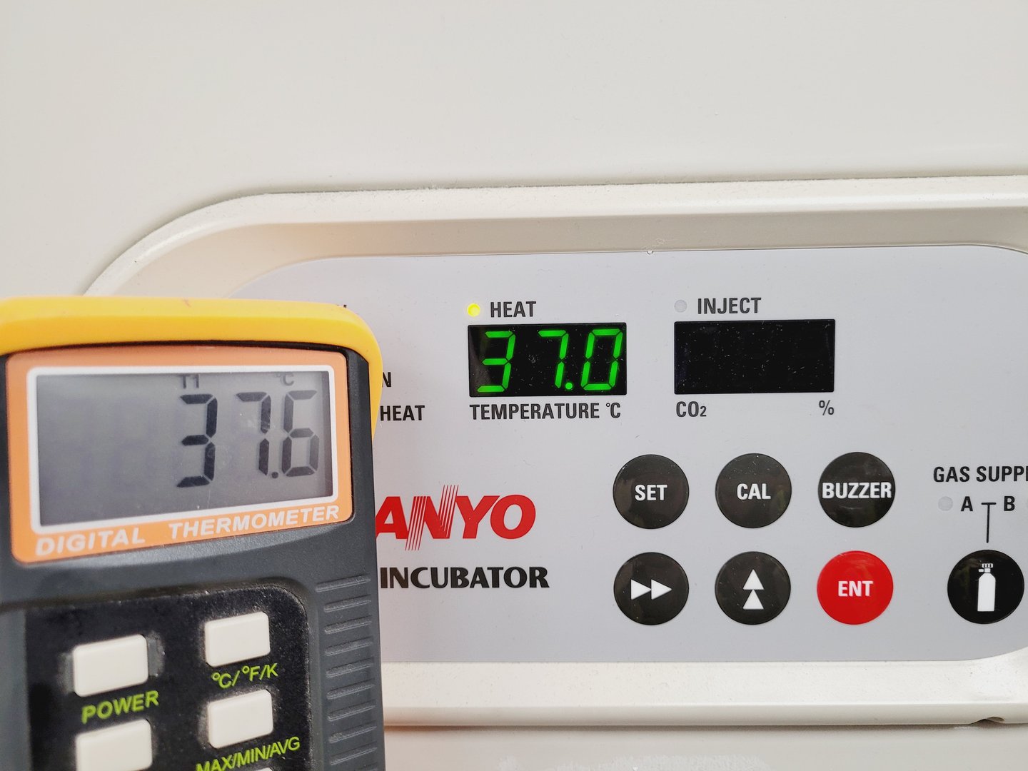 Image of Sanyo Type MCO-20AIC CO2 Laboratory Incubator Double-Stack  lab