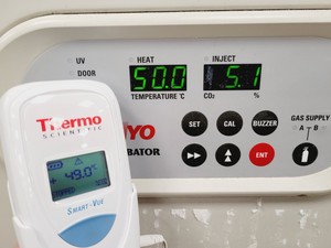 Thumbnail image of Sanyo Type MCO-20AIC CO2 Laboratory Incubator Double-Stack  lab