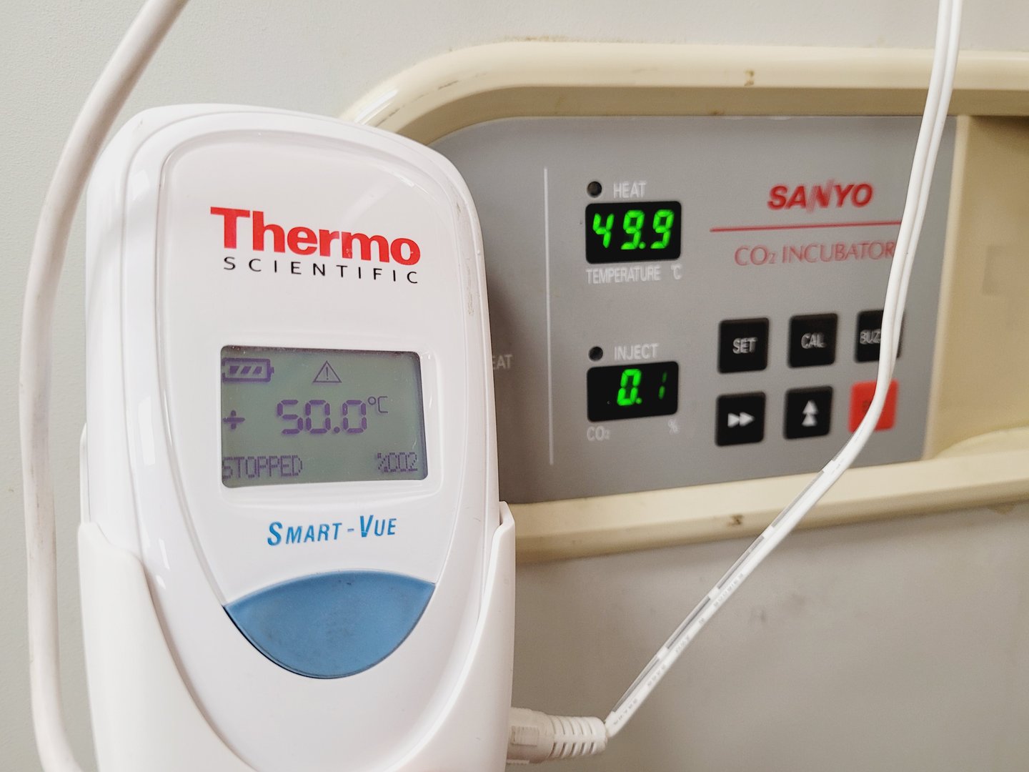 Image of Sanyo MCO-17AI CO2 Laboratory Incubator Lab